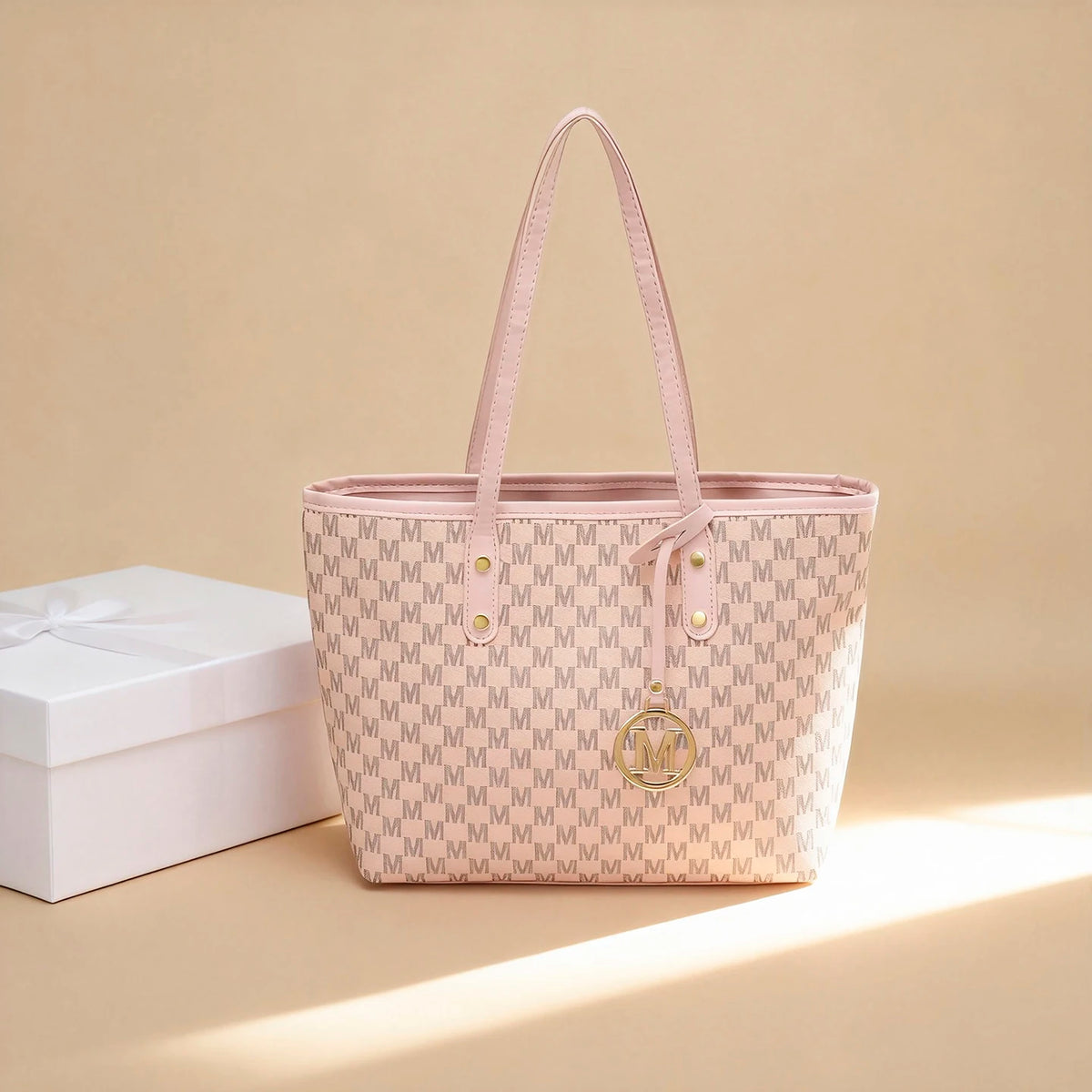Tote Bag M Letter Print Pu Gold Pendant Decoration Zipper Large Capacity Water Resistant Shoulder