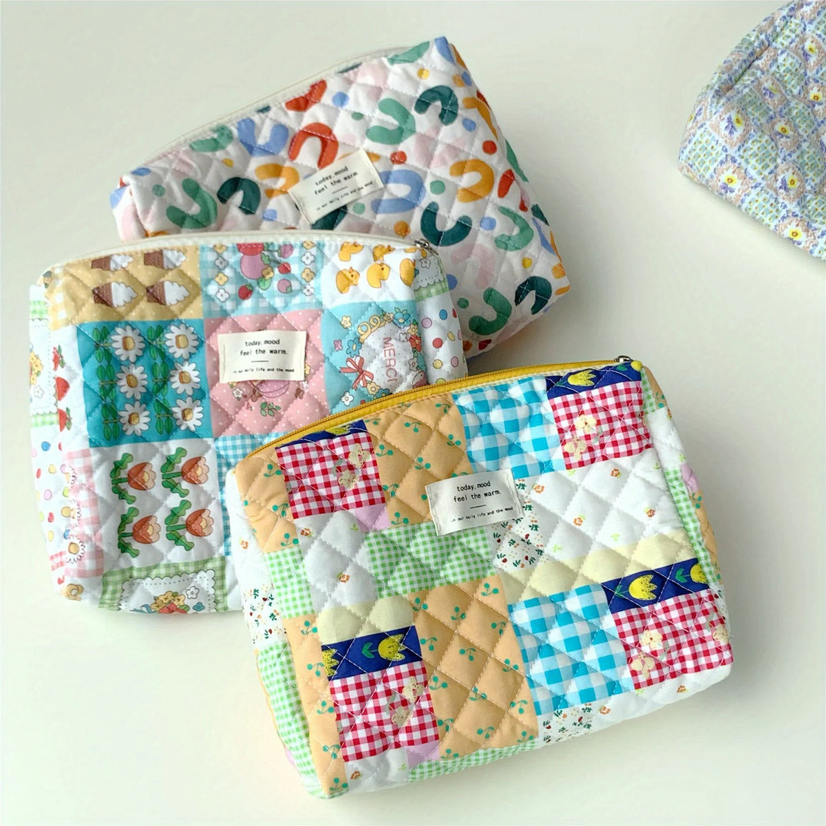 Colorful Aesthetic Makeup Bag – Quilted Zipper Cosmetic Pouch