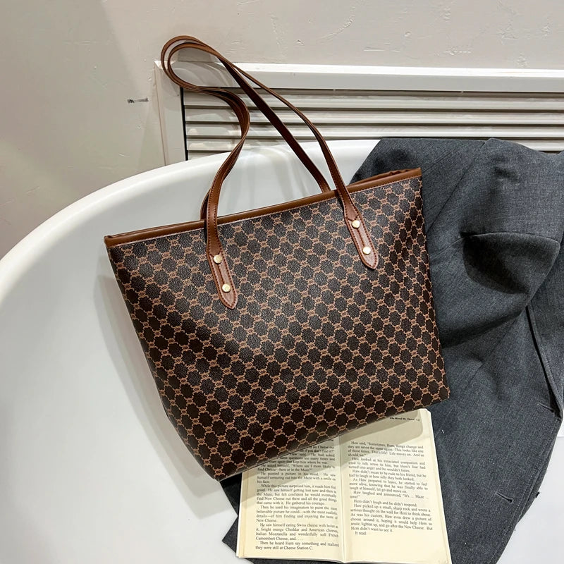 Luxury Vintage Women Shoulder Bag Monogram Print Rivet Pu Leather Tote Large Capacity Zipper Handbag