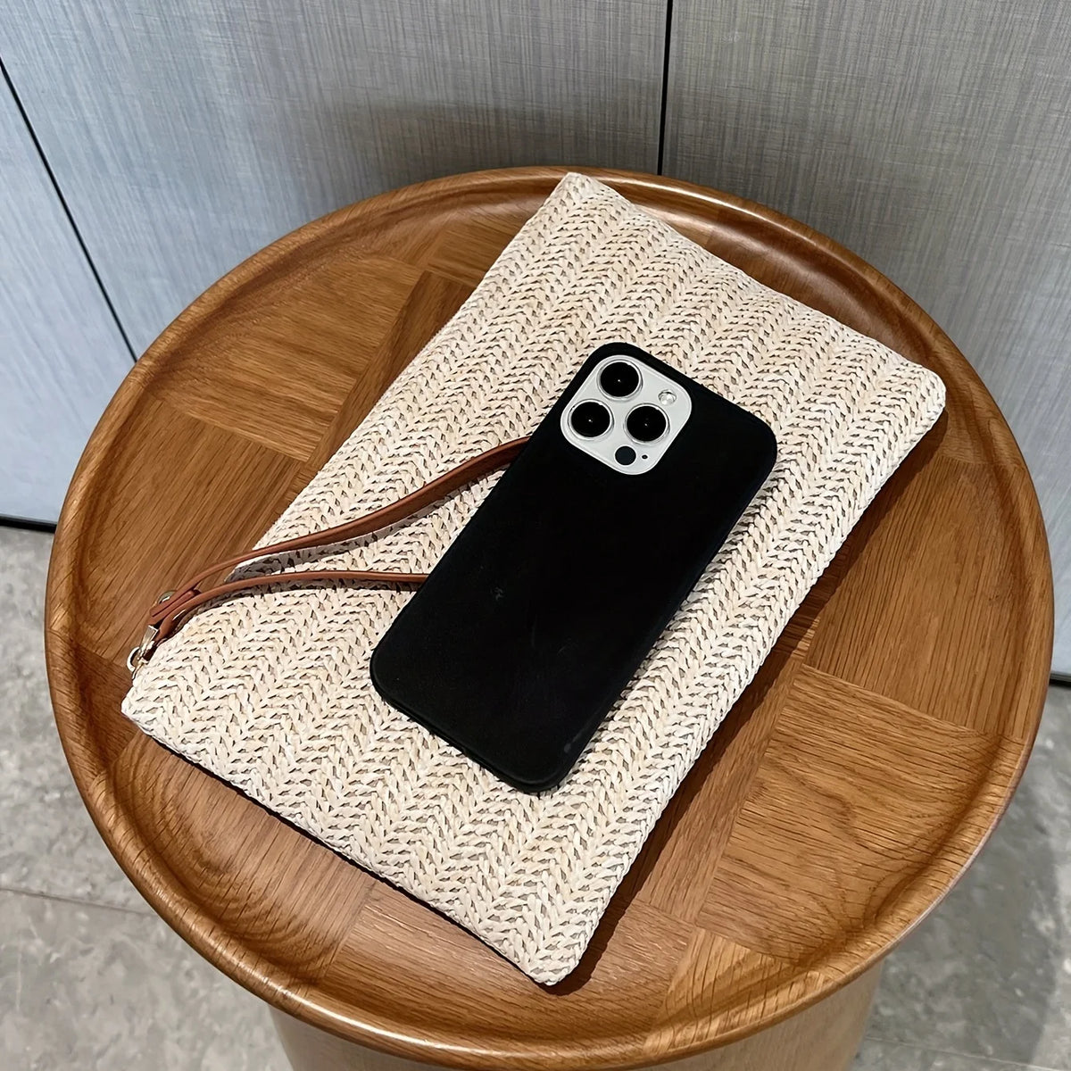 Straw Woven Clutch Bag – Slim Zipper Wristlet Purse for Women