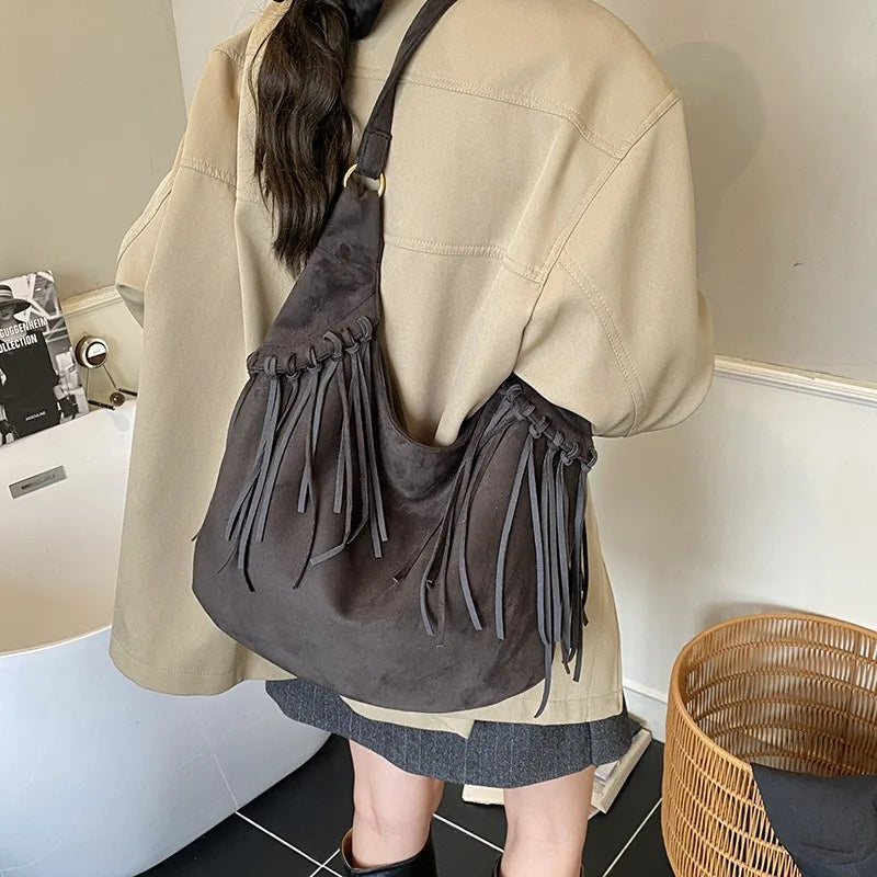Vintage Suede Tassel Crossbody Bag – Large Capacity Shoulder Hobo Bag for Women
