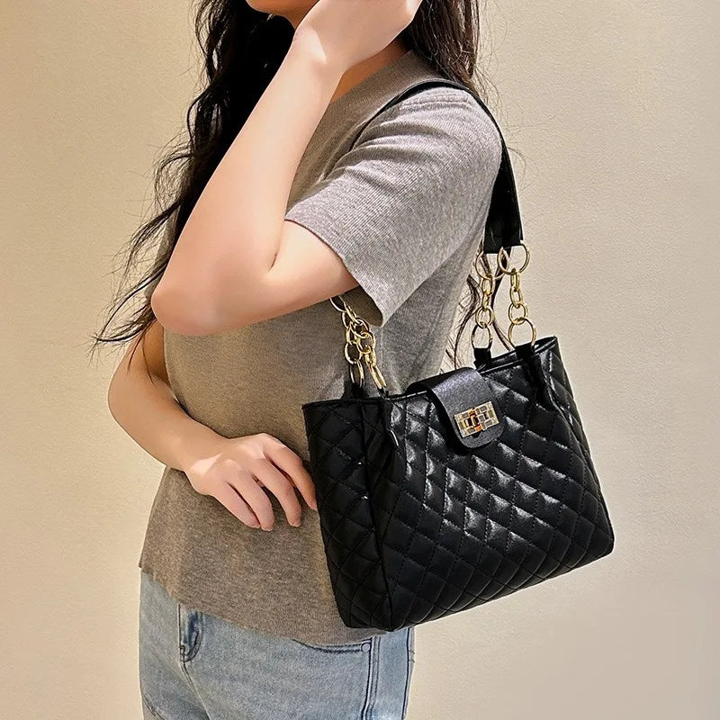 Stylish Straw Leather Tote Bag Gold Chain Grass Woven Women S Handbag Shoulder Bags Beach Days