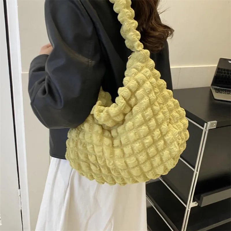 Quilted Pleated Shoulder Bag – Large Capacity Hobo Handbag
