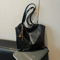 Black Pendant