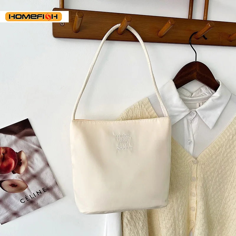 Embroidered Nylon Bucket Bag Japanese Style Commuter Single Shoulder Bag