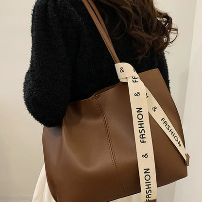 Large Capacity Tote Bag for Women – Chic Leather Shoulder Handbag