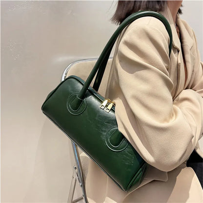 Retro Leather Baguette Shoulder Bag – Elegant Women's Handbag