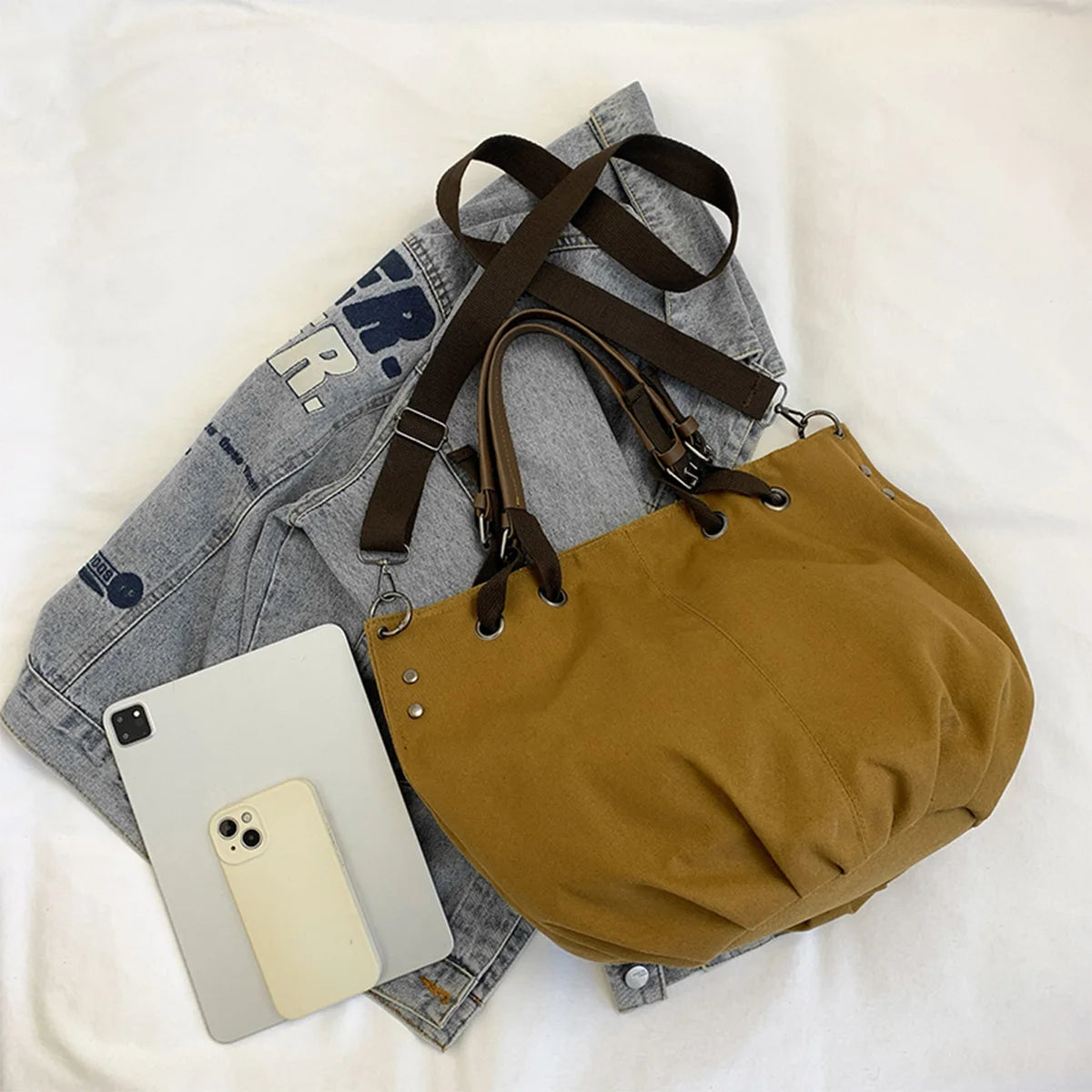 Relaxed Women Shoulder Bag Soft Quilted Fabric Lightweight Tote Large Capacity Versatile Crossbody