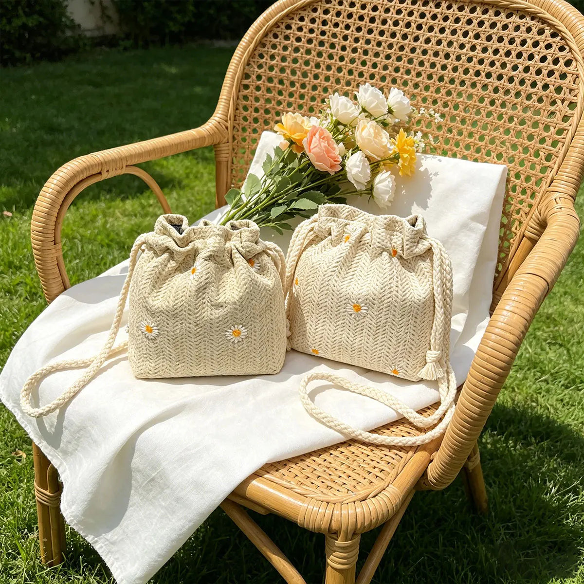 Premium Beach Grass Woven Mini Bucket Bag Pulling Rope Design Single Shoulder Crossbody Casual