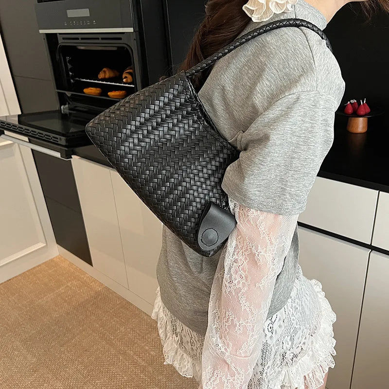 Woven Leather Shoulder Bag – Retro Braided Handle Tote