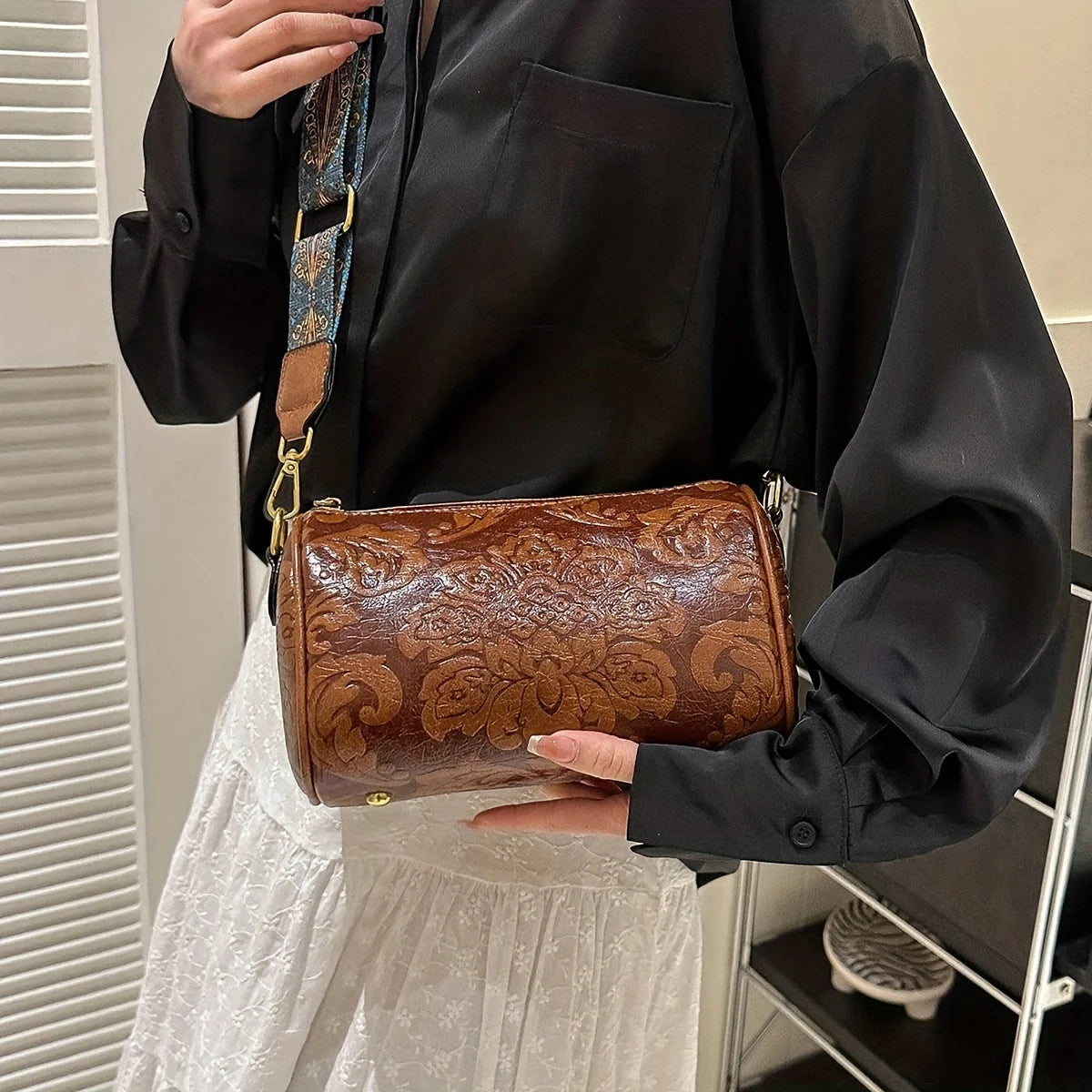 Retro Embossed Flower Leather Shoulder Bag Classic Cylinder Crossbody Bag Women Daily Use Party Work