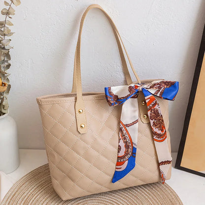 Quilted Tote Bag with Scarf – Large Capacity Women's Shoulder Bucket Bag