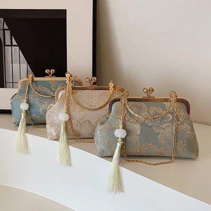 Chinese Style Embroidered Shoulder Bag Elegant Handbag Retro Small Square Wedding Party Luxury
