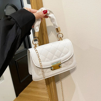 Women's Quilted Crossbody Bag with Gold Chain Strap – Mini Shoulder Purse