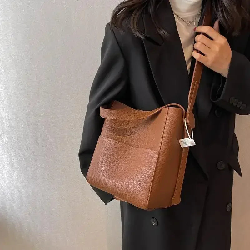 Bucket Shoulder Side Bags Women Female Designers Trend Small Leather Crossbody Bag Purses Handbags