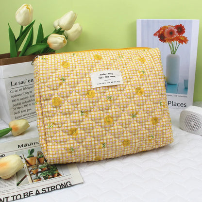 Colorful Aesthetic Makeup Bag – Quilted Zipper Cosmetic Pouch