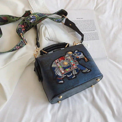 Fashionable Retro Embroidered Shoulder Bag Artistic Chinese Style Large Capacity Women S Crossbody