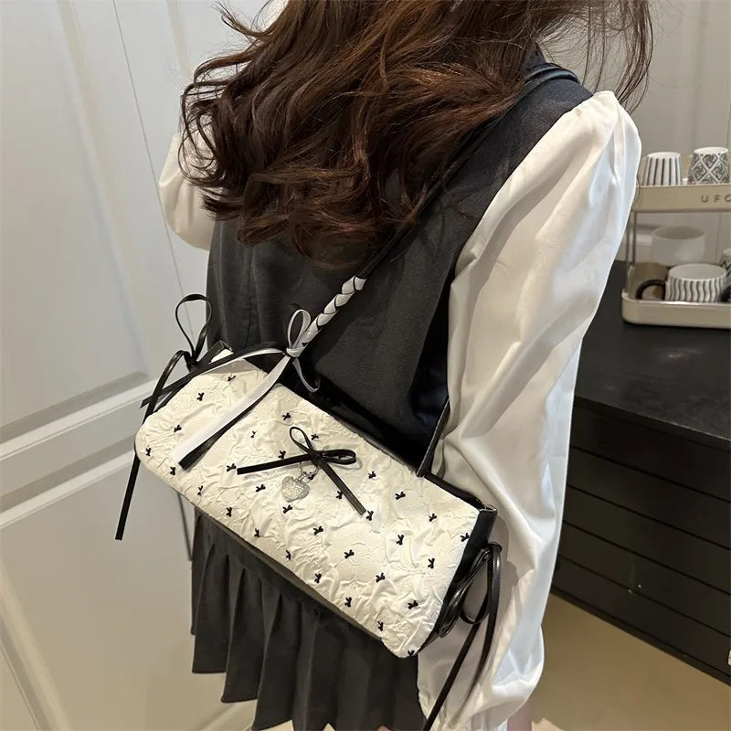 Bow Heart Pendant Shoulder Bag – Elegant Women's Underarm Purse