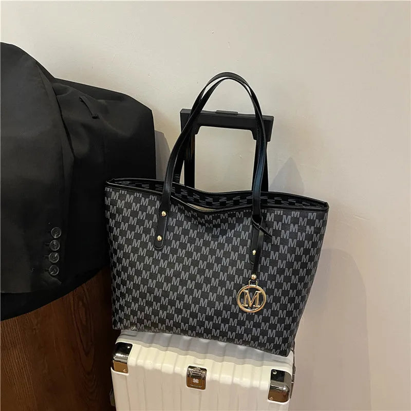 Large Capacity Commuting Tote Bags Fashionable Printed Pu Leather Handbag Women College Students