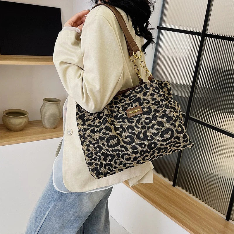 Leopard Print Tote Bag for Women – Large Capacity Retro Shoulder Bag