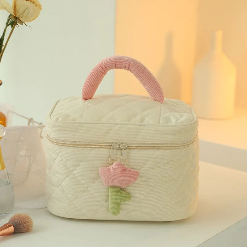 Quilted Makeup Bag with Padded Handle – Large Capacity Cosmetic Organizer