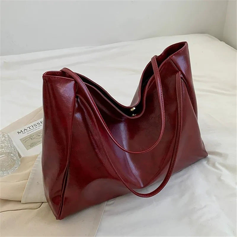 Large Leather Tote Bag for Women – Soft Shoulder Bag for Work & Travel
