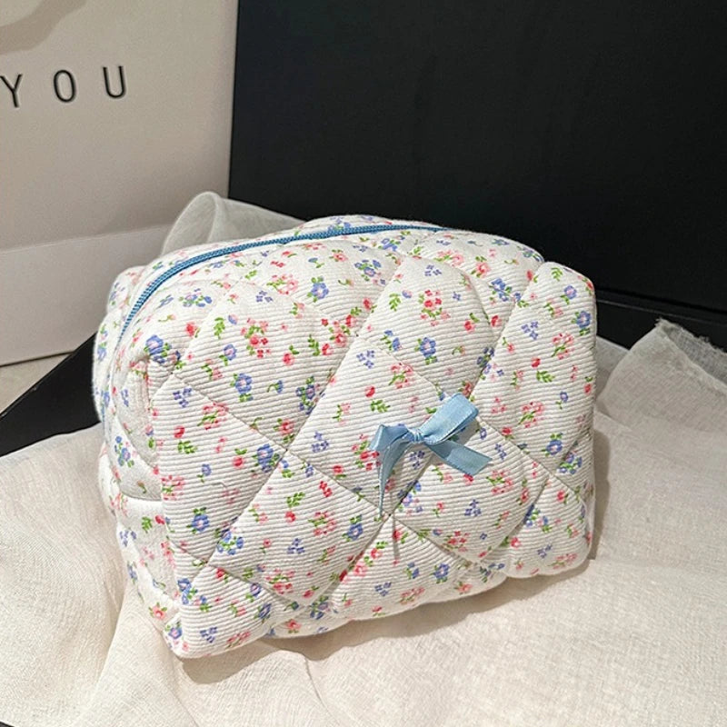 Flower Quilted Makeup Storage Bag Portable Travel Organizer Cosmetic Toiletry Pouch Cute Make Up