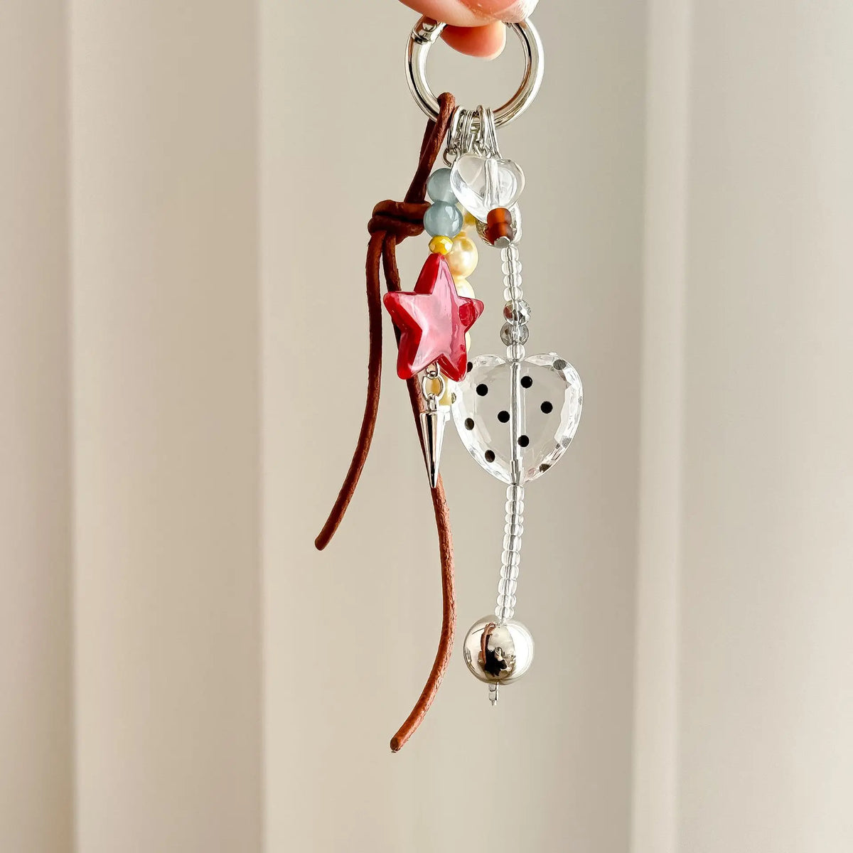 Pearl & Leather Keychain Charm – Boho Star Heart Bead Accessory