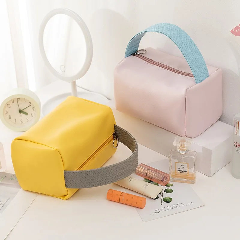 Waterproof PU Leather Makeup Bag – Portable Cosmetic Organizer with Handle
